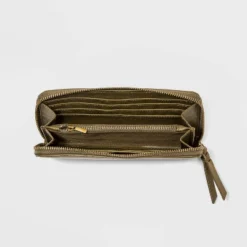 Women's Zip Wallet - Universal Thread™