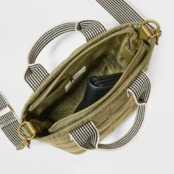 Small Tote Handbag - Universal Thread™ -Hot Sale Universal Thread Shop GUEST 84eba2b7 e3e1 433f 82c8 77466fda0184