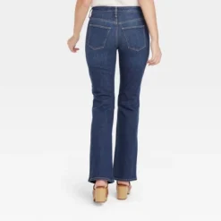 Women's High-Rise Bootcut Jeans - Universal Thread™