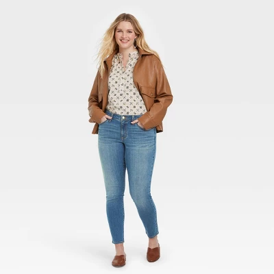 Women's Mid-Rise Curvy Fit Skinny Jeans - Universal Thread™ Medium Wash Women's Mid-Rise Curvy Fit Skinny Jeans - Universal Thread™ Medium Wash -Hot Sale Universal Thread Shop GUEST 95dc385e 2a1d 450d 936b 22ab90ff6a62