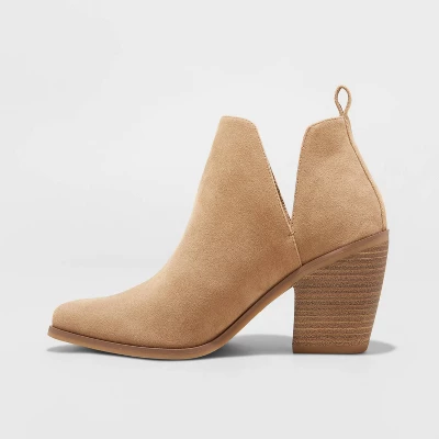 Women's Debbie Boots - Universal Thread™ Taupe Women's Debbie Boots - Universal Thread™ Taupe -Hot Sale Universal Thread Shop GUEST c2155917 1221 4c26 8f39 ce462156a1db